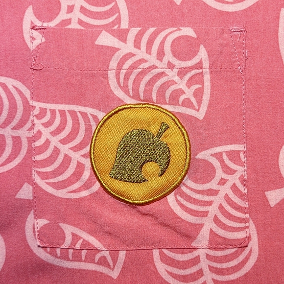 Women's Animal Crossing Shirt - Picture 3 of 5